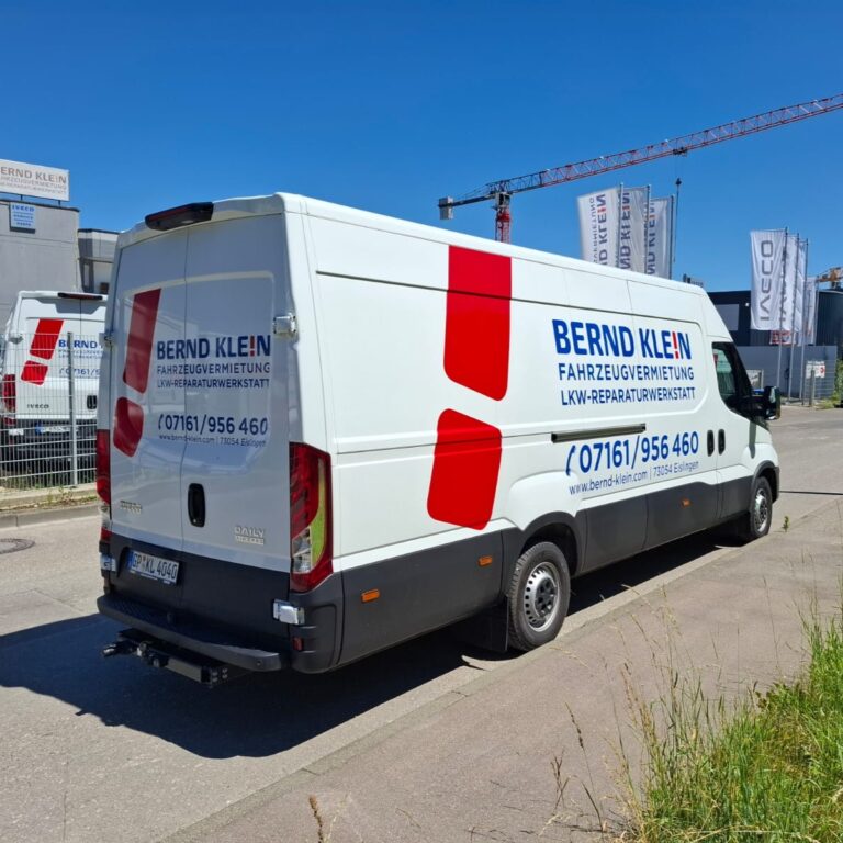 Startseite 10 Bernd Klein IVECO Daily Kastenwagen 3,5 to - Heckansicht (Sprinter-Klasse)